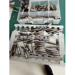 蘇州英航自動化設(shè)備專業(yè)的自動焊錫機出售——焊錫機價格