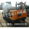 湖北孝感履帶自上料攪拌機，1方微型灌機，廠家直銷